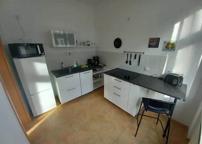 Im Gruenderzeitviertel Mit Stellplatz Appartamento